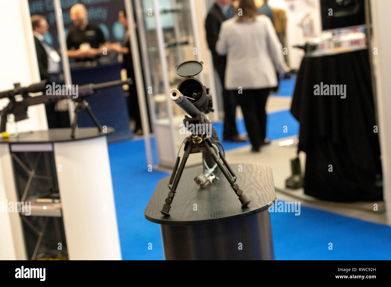 London, 6. März 2019 Sicherheit und Counter Terror Expo 2019 in Olympia London Scharfschützengewehre Credit: Ian Davidson/Alamy leben Nachrichten Stockfoto