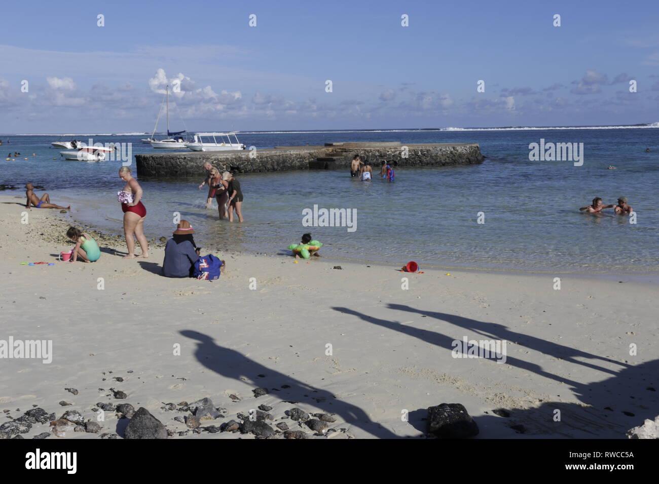 Glass Bottom Boat Stockfotos und -bilder Kaufen - Seite 3 - Alamy