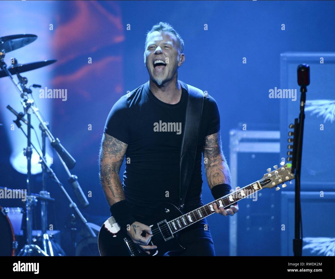 James Hetfield Metallica Durch Die Nie 2013 Stockfotografie Alamy