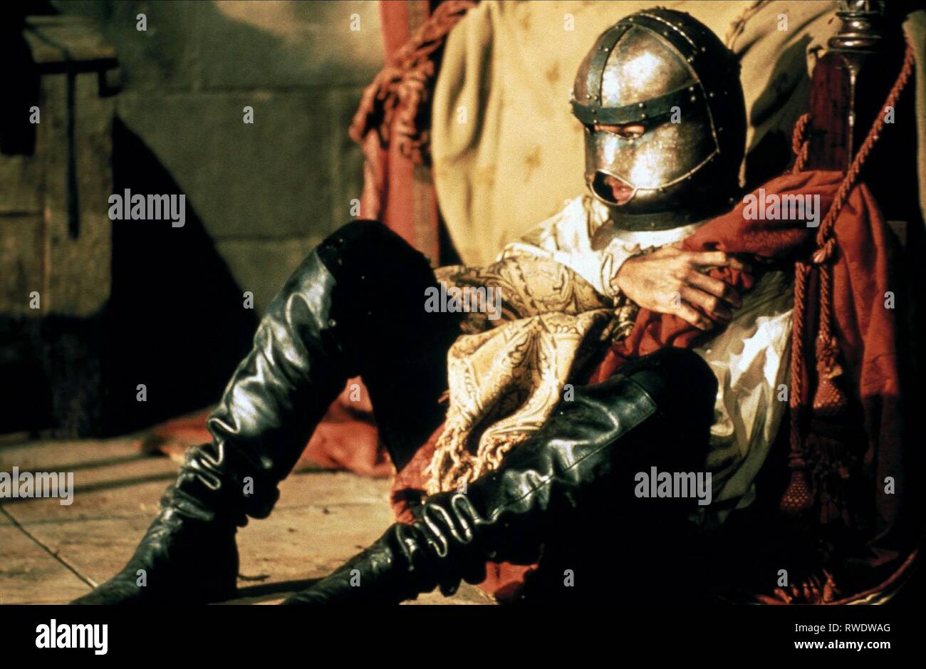 Richard Chamberlain Der Mann In Der Eisernen Maske 1977 Stockfotografie Alamy