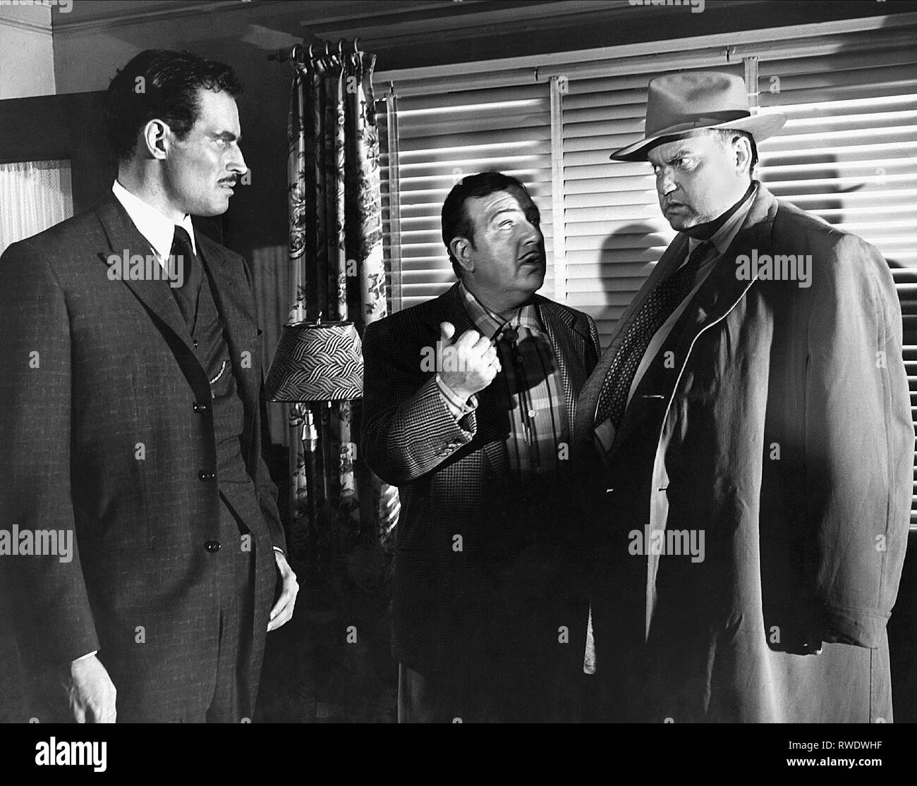 HESTON, TAMIROFF, WELLES, des Bösen, 1958 Stockfoto