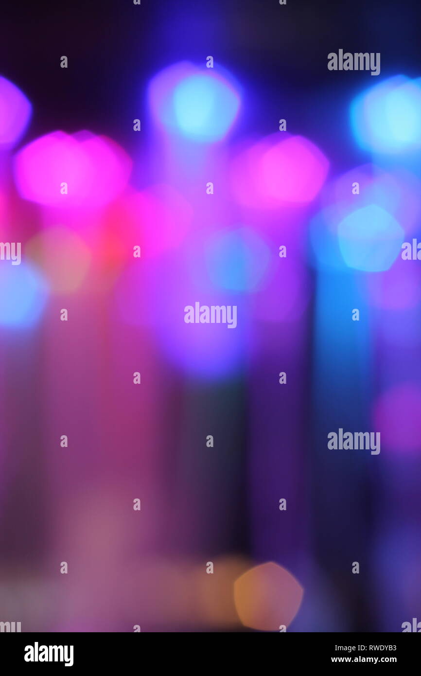 Bokeh der Nacht Lichter im schönen kühlen Farben Stockfoto