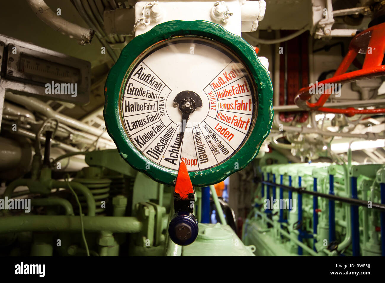 Deutschen Weltkrieg 2 u-Boot Type VIIC/41 - Fernschreiber in diesel Motorraum Stockfoto