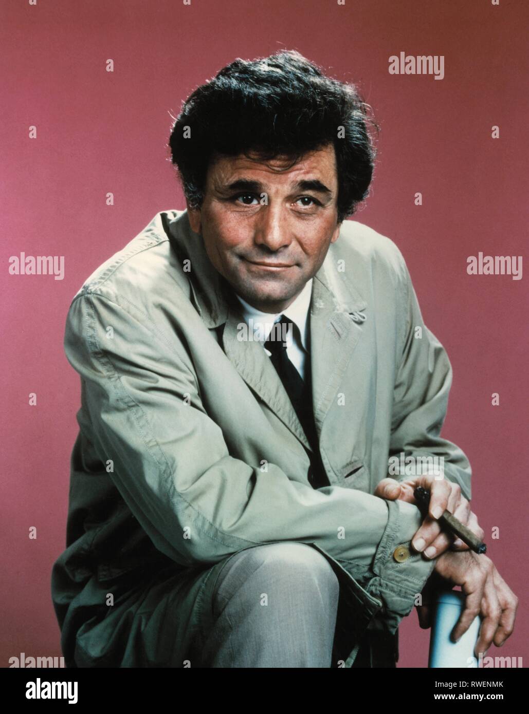 Peter Falk And Detective Columbo Stockfotos und -bilder Kaufen - Alamy