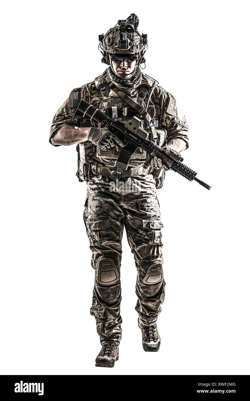 U.S. Army Ranger zu Fuß in Richtung Kamera, dunklen Kontrast. Stockfoto