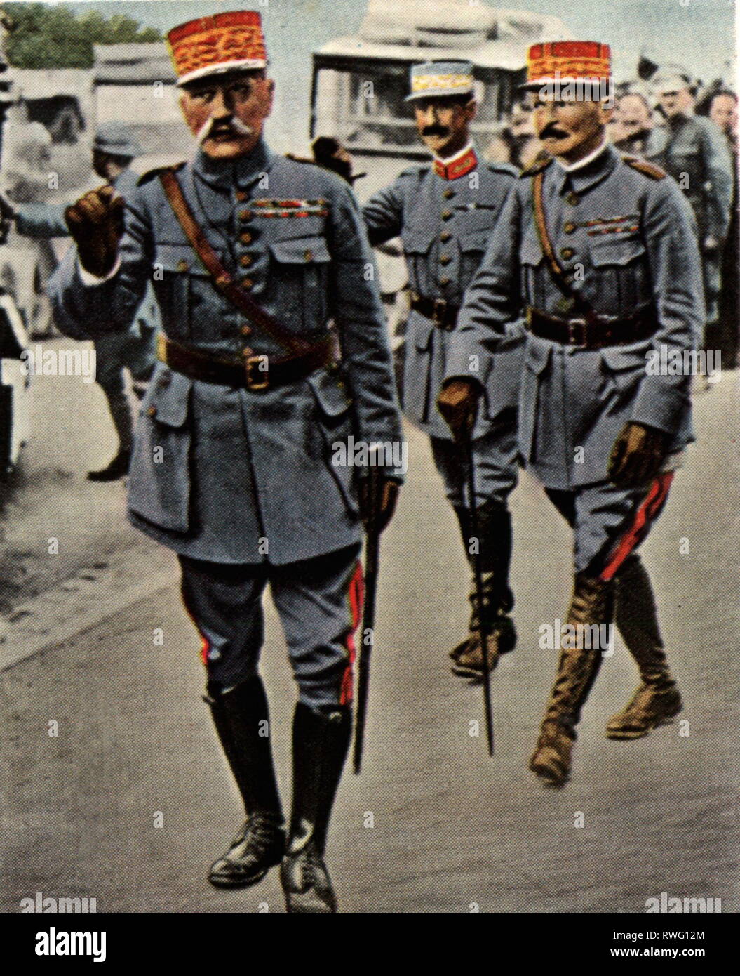 Foch, Ferdinand, 2.10.1851 - 20.3.1929, französischer General, volle Länge, ca. 1918, Farbfoto, Zigarette Karte, Serie 'Die Nachkriegszeit', 1935, Additional-Rights - Clearance-Info - Not-Available Stockfoto