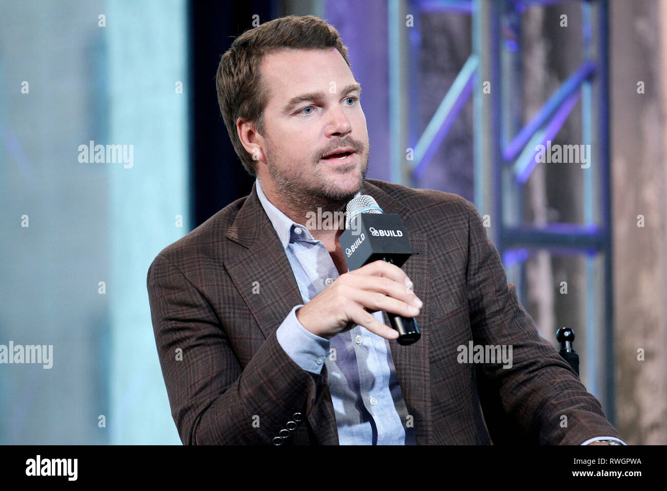 New York, NY - 11. April 2016: Chris O'Donnell Am Montag, 11.April 2016 bauen Serie innen Candids diskutieren "NCIS: Los Angeles' am Bau Studio, New York, NY (Foto von Steve Mack/S.D. Mack Bilder) Stockfoto