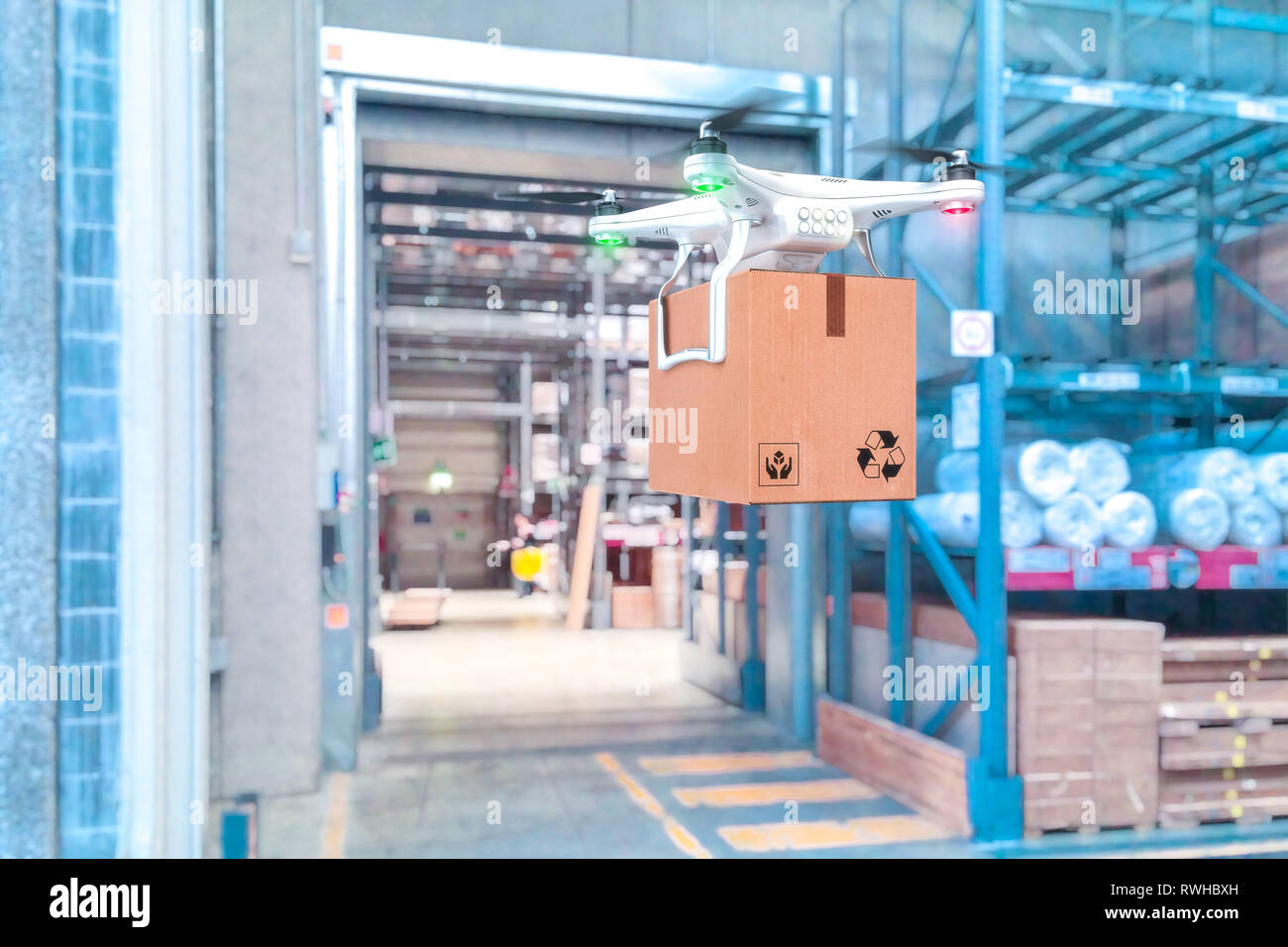 Lieferung drone mit Paket im Lager 3D Rendering image Stockfoto