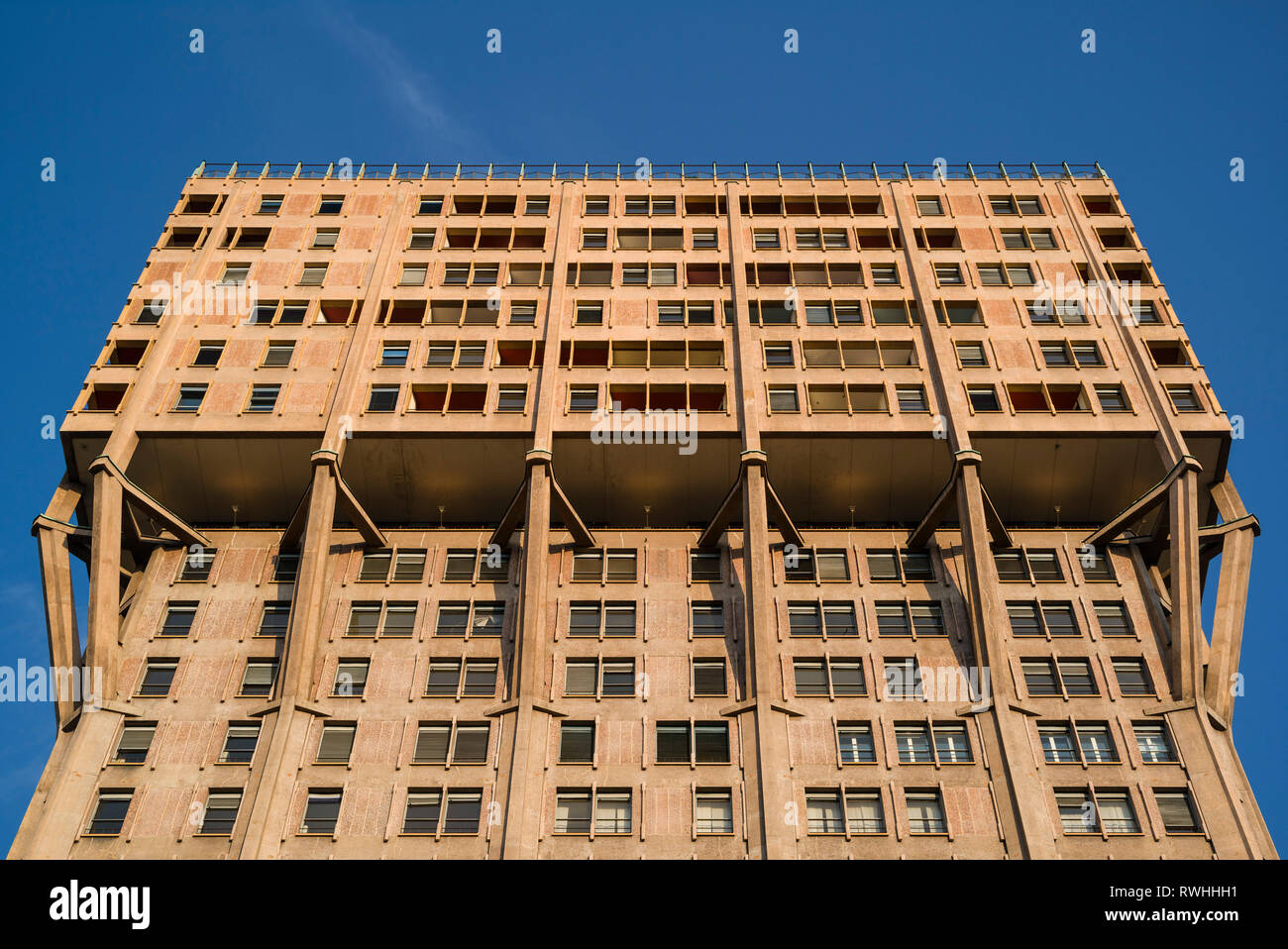 Mailand. Italien. Torre Velasca, BBPR architektonische Partnerschaft, 1958. Stockfoto