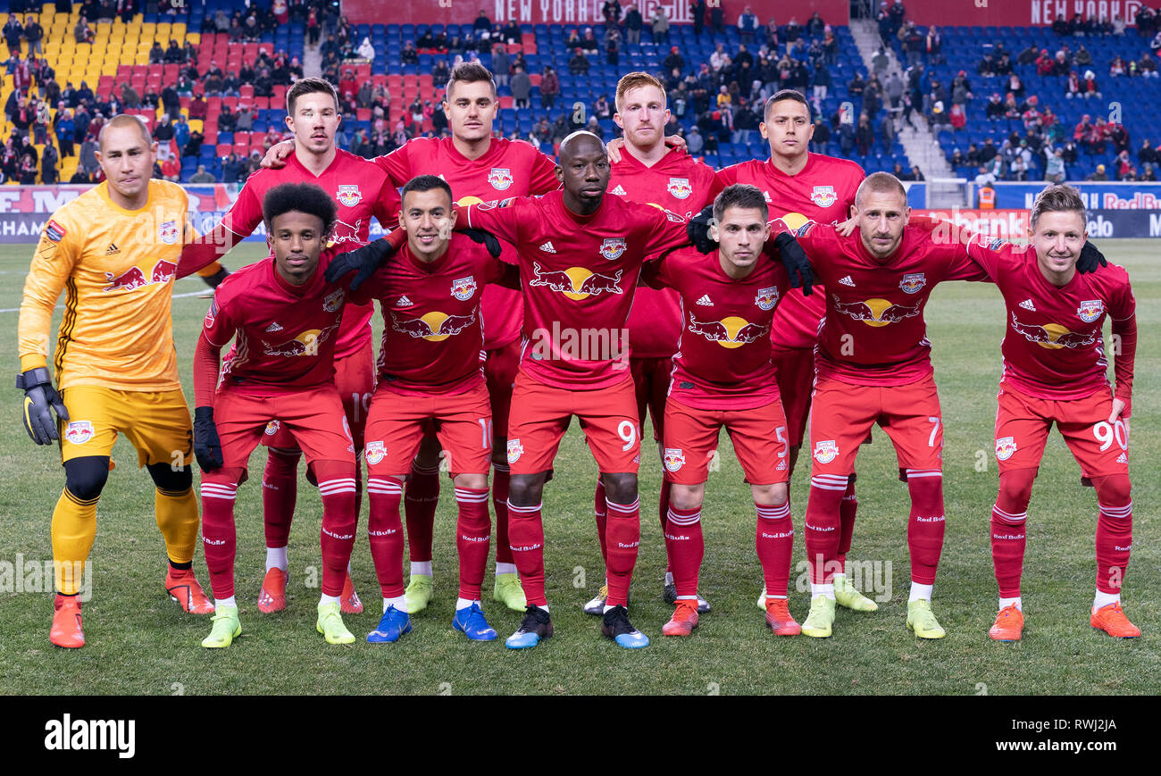 Harrison, der Vereinigten Staaten von Amerika. 05 Mär, 2019. Red Team Bulls vor Scotiabank CONCACAF Champions League Viertelfinale gegen Santos Laguna von Mexiko bei Red Bull Arena Santos gewann 2 - 0 Credit: Lev Radin/Pacific Press/Alamy leben Nachrichten Stockfoto