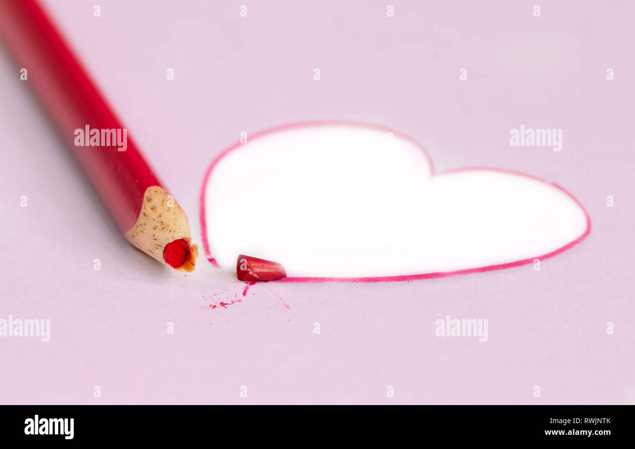 Broken Heart Red Crayon brach Scheidung Trennung Ende der Liebe Stockfoto