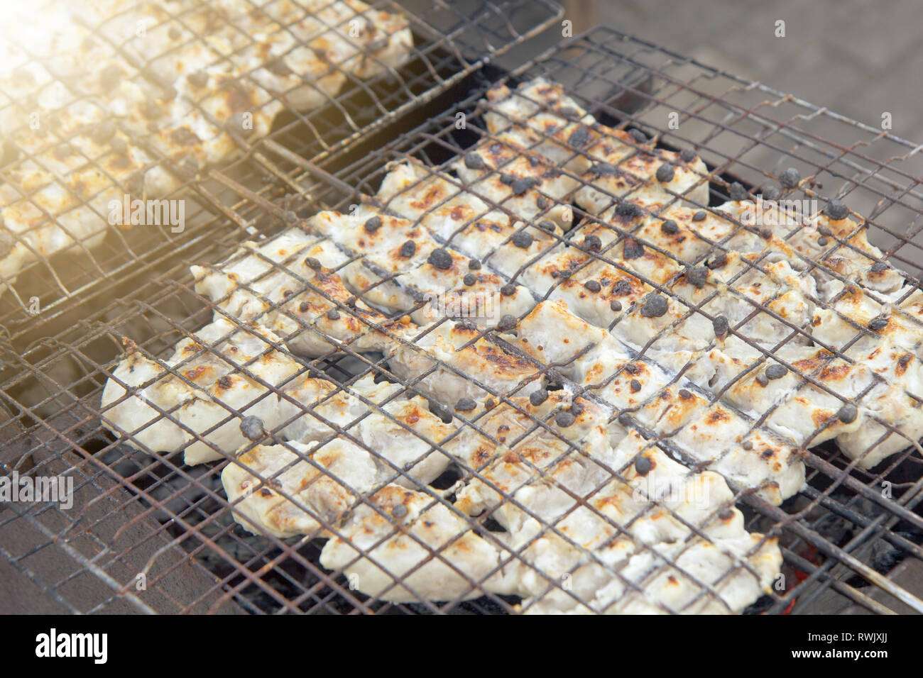 Grillen im Freien Stockfoto