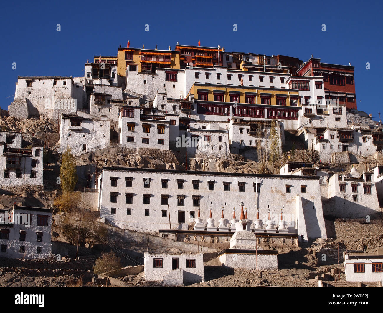 Thiksey Kloster, auch bekannt als "kleine Potala", in der Nähe von Leh (Ladakh) Stockfoto