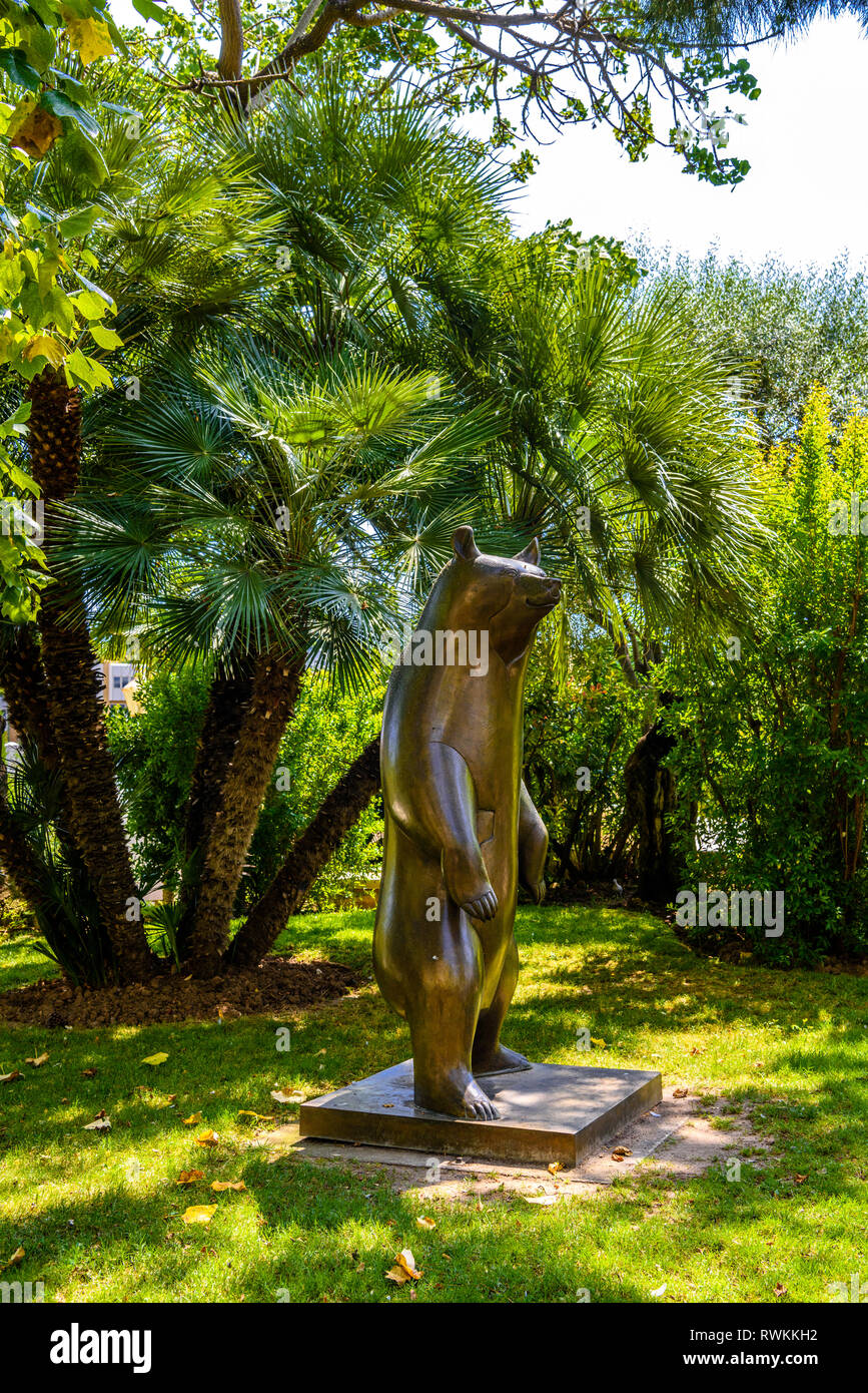 Bär Skulptur in Fontvielle, Monte-Carlo, Monaco, Cote d'Azur, Côte d'Azur. Stockfoto