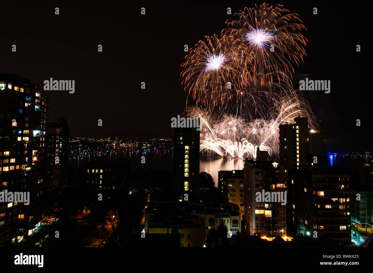 Vancouver Feuerwerk feiern - 150 Jahre Kanada Stockfoto