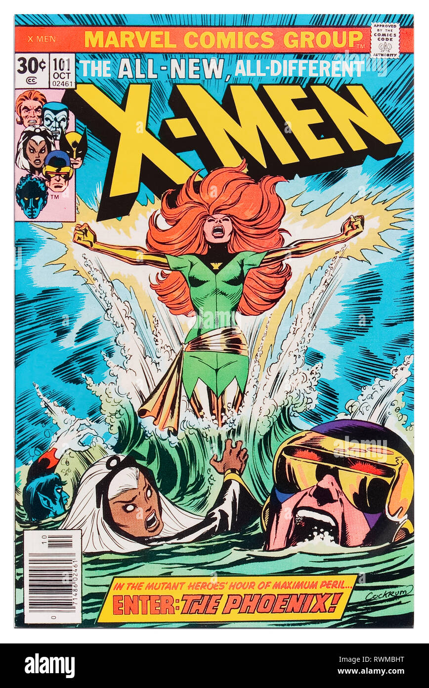 'X-Men' Marvel Comics Ausgabe 101 veröffentlicht 10 Oktober 1976 Geschichte von Chris Claremont, Cover Artwork von Dave Cockrum. Jean Grey stürzt ein Space Shuttle nach durch ein Solar Flare geschlagen werden und ergibt sich aus den Trümmern als der Phoenix. Stockfoto