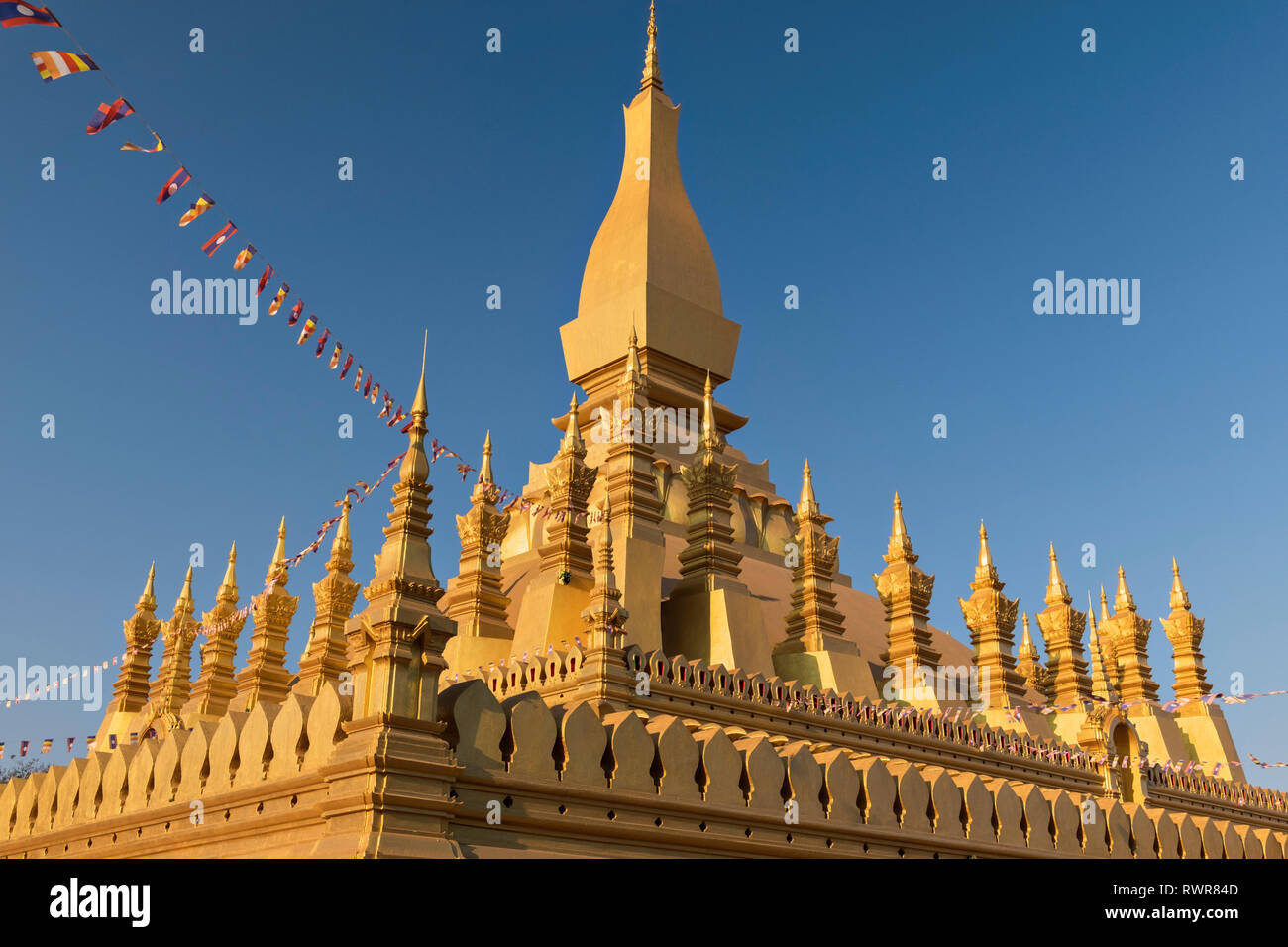 Große Stupa Pha That Luang in Vientiane Laos Stockfoto