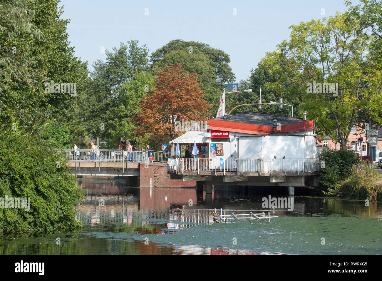 Altstadt Grill Snack Bar in der Altstadt von Buxtehude, Altes Land,  Niedersachsen, Deutschland, Europa ich Imbiss Altstadtgrille in der  Altstadt von Buxtehude Stockfotografie - Alamy