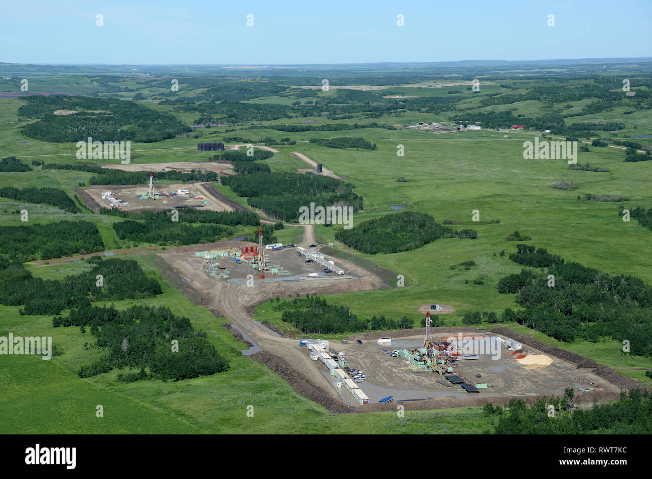 Antenne, Präzisionsbohren Bohrinseln Lloydminster, Alberta Stockfoto