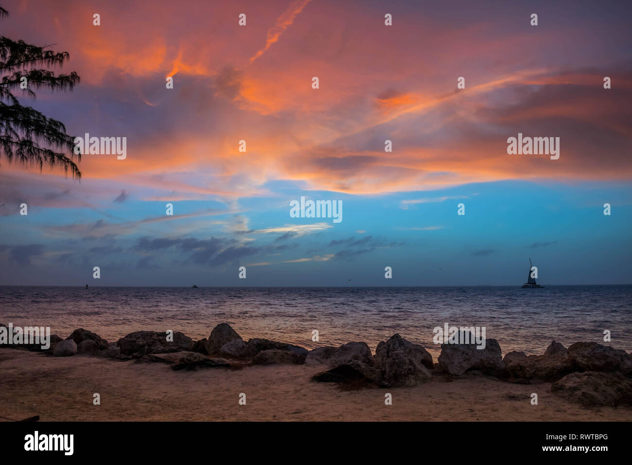 Dramatische pulsierenden sunset Landschaft in Key West, Florida Stockfoto