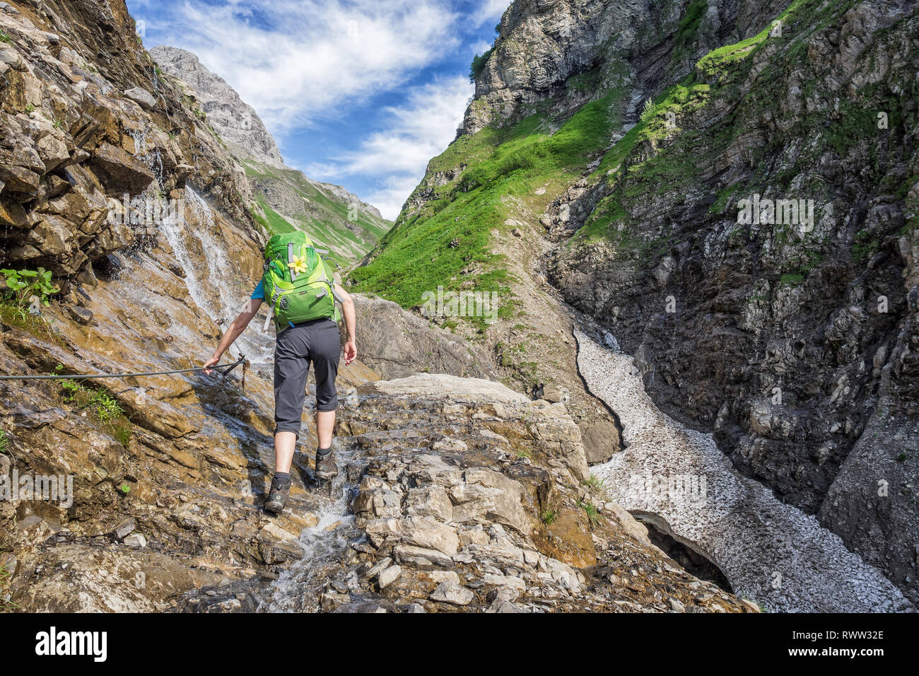 Wanderer im Gletscher-E5 Fernwanderweg Oberstdorf Meran Trekking Stockfoto