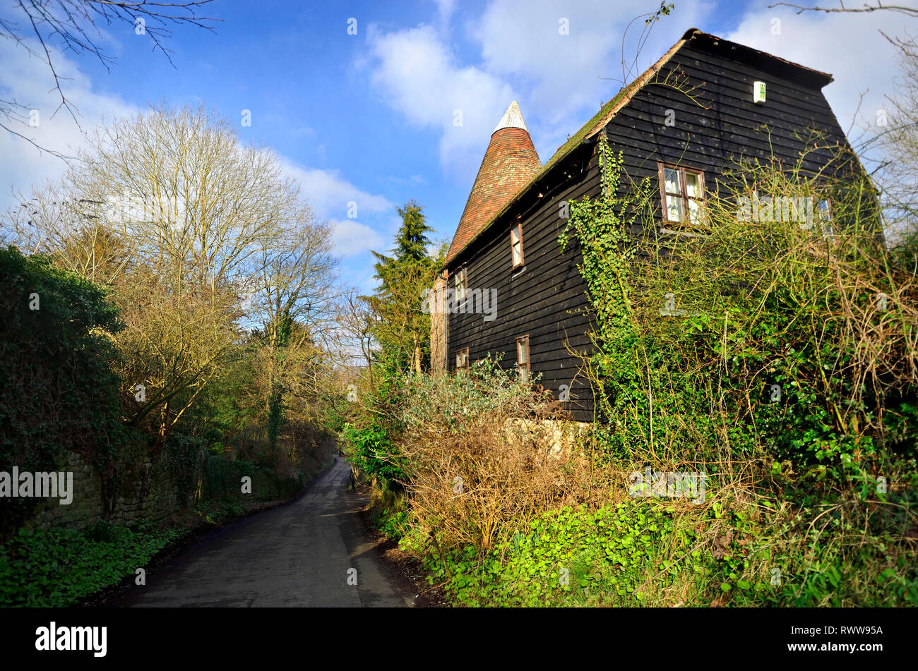 Lose Dorf, Maidstone, Kent, Großbritannien. Sff konvertiert Oast House Stockfoto