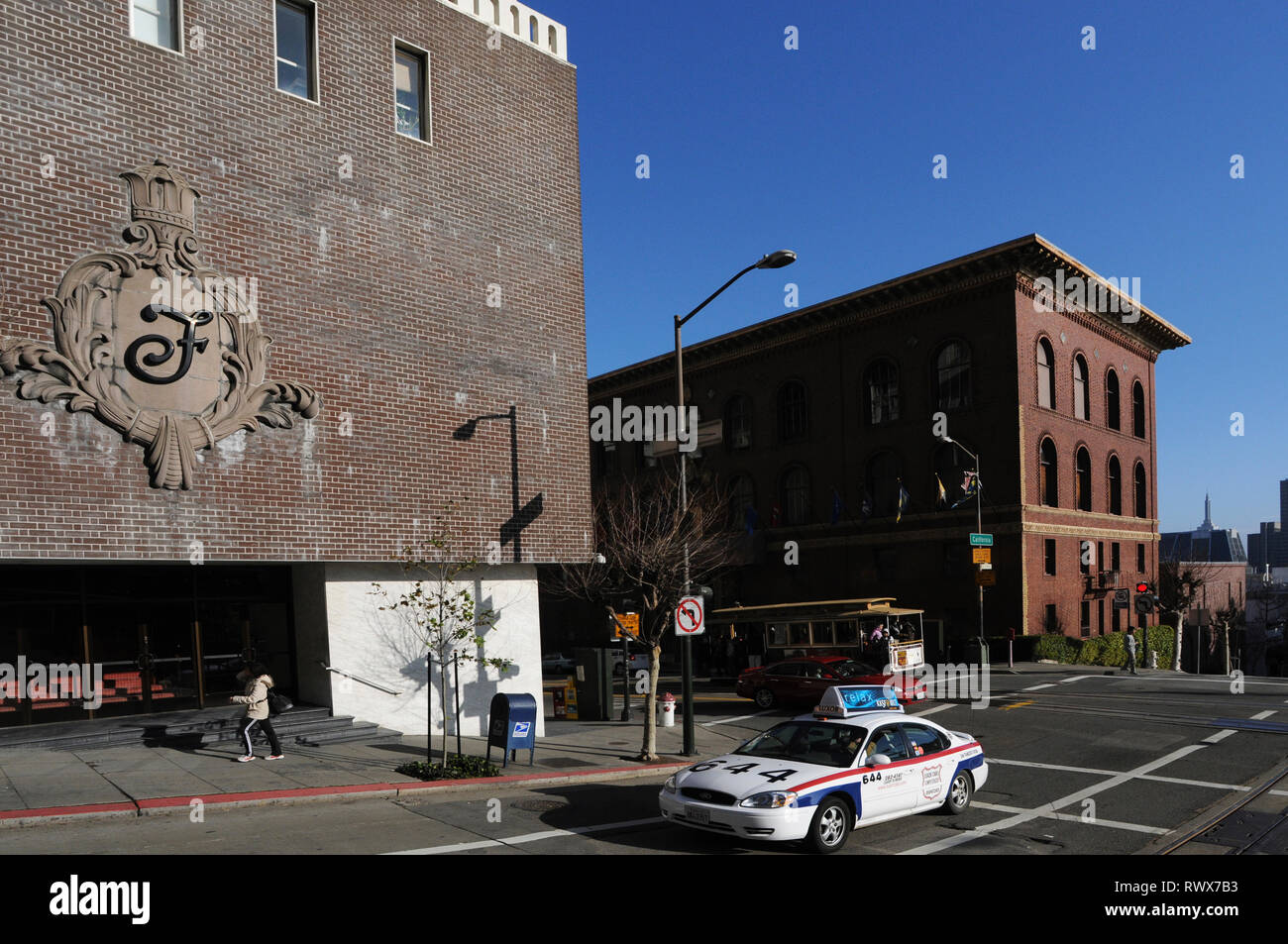 Taxi in Chinatown China Town San Francisco Kalifornien USA USA Vereinigte Staaten von Amerika Stockfoto