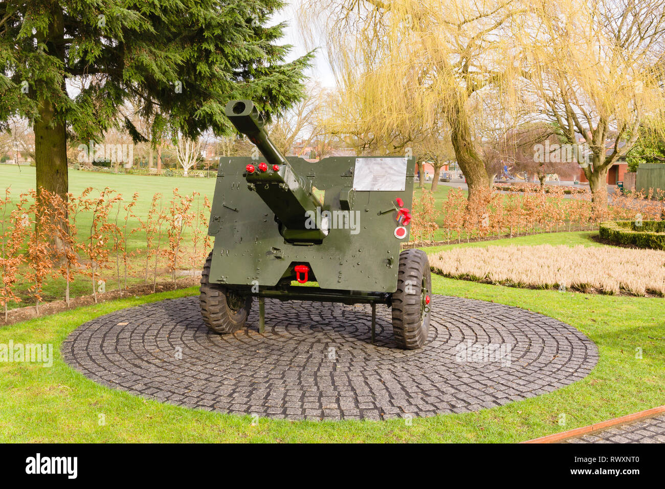 25 pounder Artilleriegeschützen CAE-Glas Park und Gärten in Telford Shropshire durch die Königliche Regiment der Artillerie vorgestellt Stockfoto