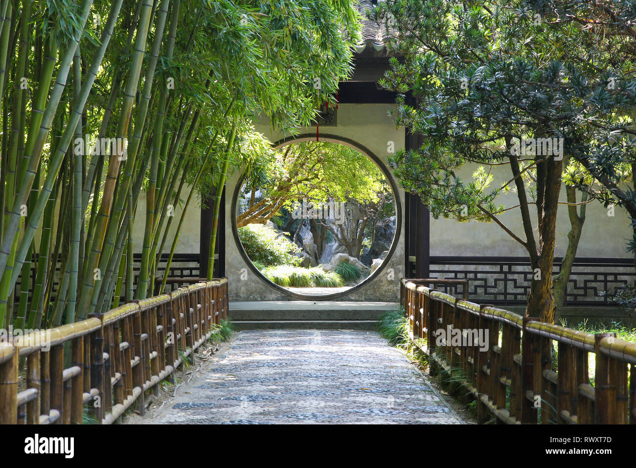 Kreis Eingang zu einem Chinesischen Garten (Suzhou) Stockfoto