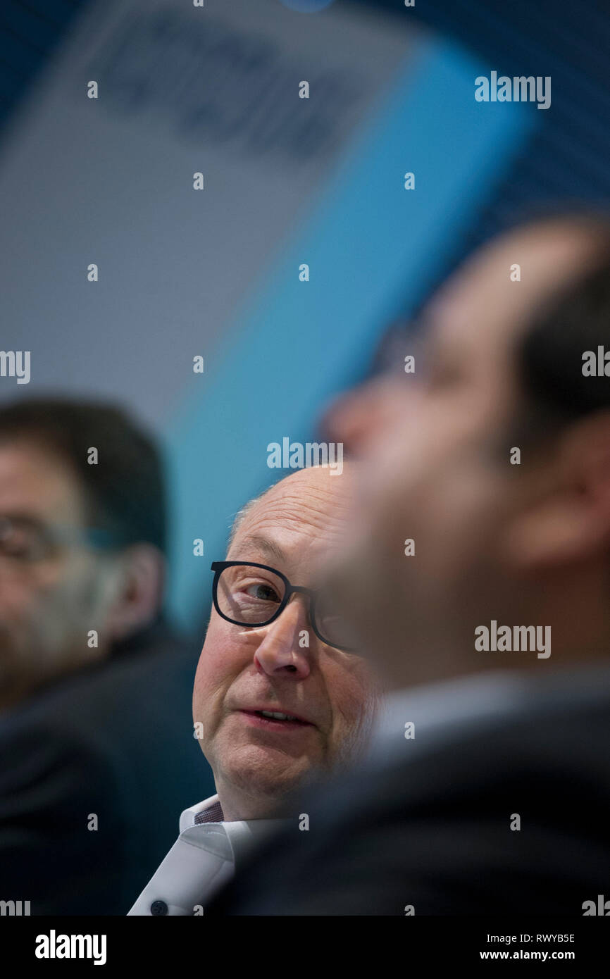 Düsseldorf, Deutschland. 07 Mär, 2019. Rolf Buch (Chief Executive Officer, CEO), in seinem Jahresbericht, Pressekonferenz von Vonovia SE in Düsseldorf, 07.03.2019, © Fotoagentur Sven Simon GmbH & Co. KG Drücken Sie die Taste Foto # Prinzess-Luise-Str. 41#45479 M uelheim/Ruhr # Tel. # 0208/9413250 Fax. # 0208/9413260 # GLS Bank BLZ 430 609 67 # Kto. 4030 025 100 # IBAN DE 75 4306 0967 4030 0251 00# BIC GENODEM1GLS#www.svensimon.net. Quelle: dpa/Alamy leben Nachrichten Stockfoto