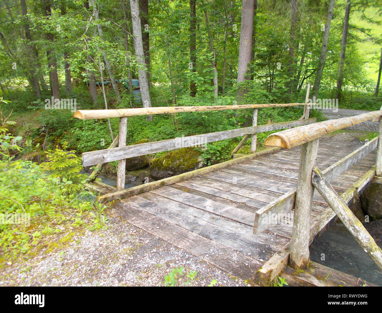 Brücke ins Nirgendwo Stockfoto