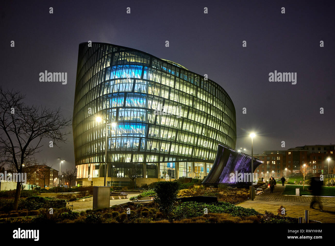 In der Nacht der NOMA Entwicklung einen Engel Platz Sehenswürdigkeit Sitz der Co-operative Group, stainable Energie Anmeldeinformationen Architektur Stockfoto