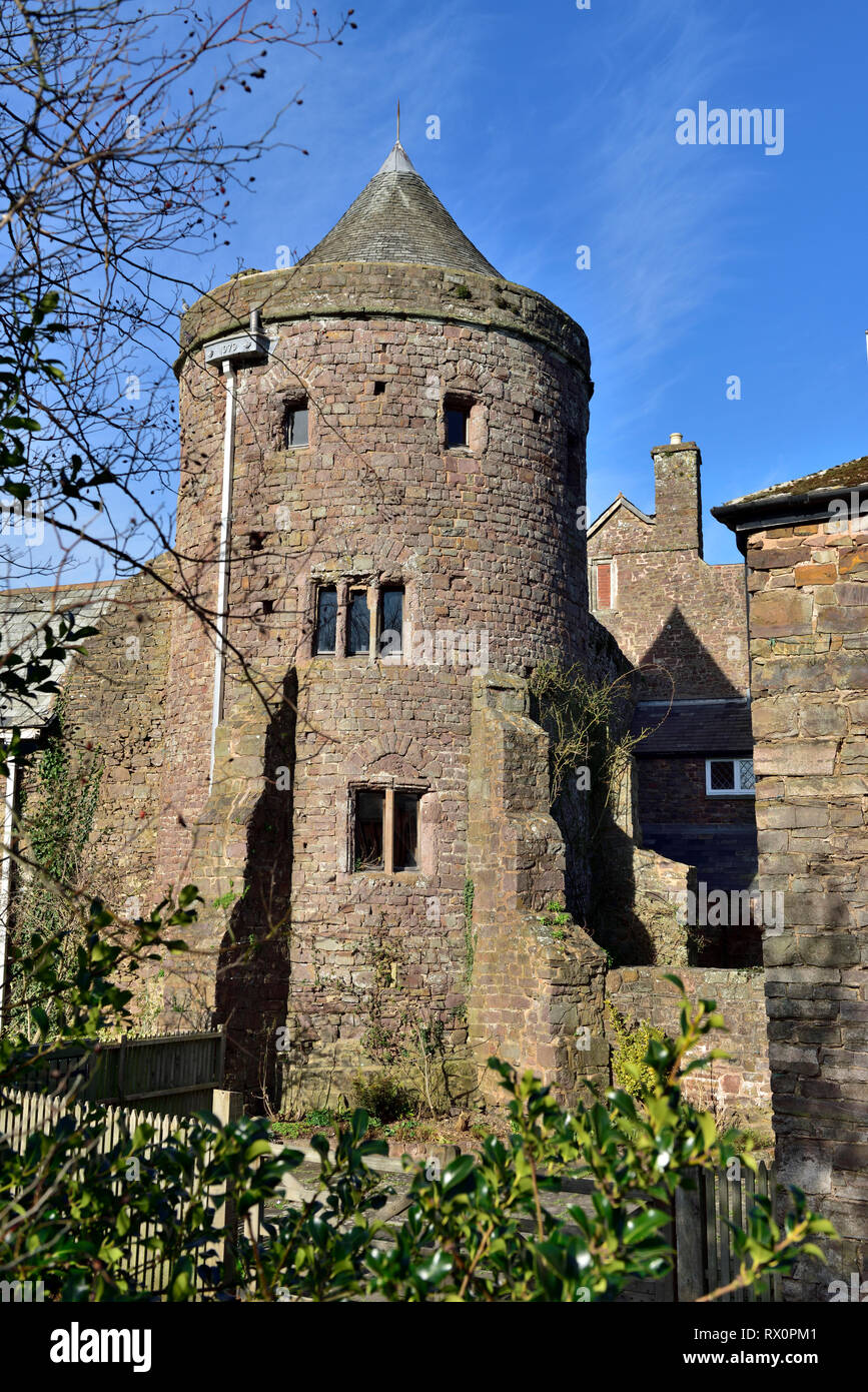 Turm der alten Tiverton Castle, Devon, Großbritannien Stockfoto