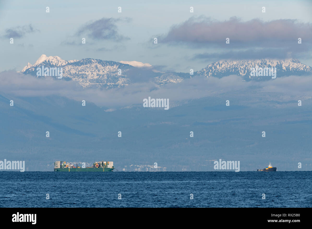 Fracht Schiff von Hals, Nanaimo, BC, Kanada Stockfoto