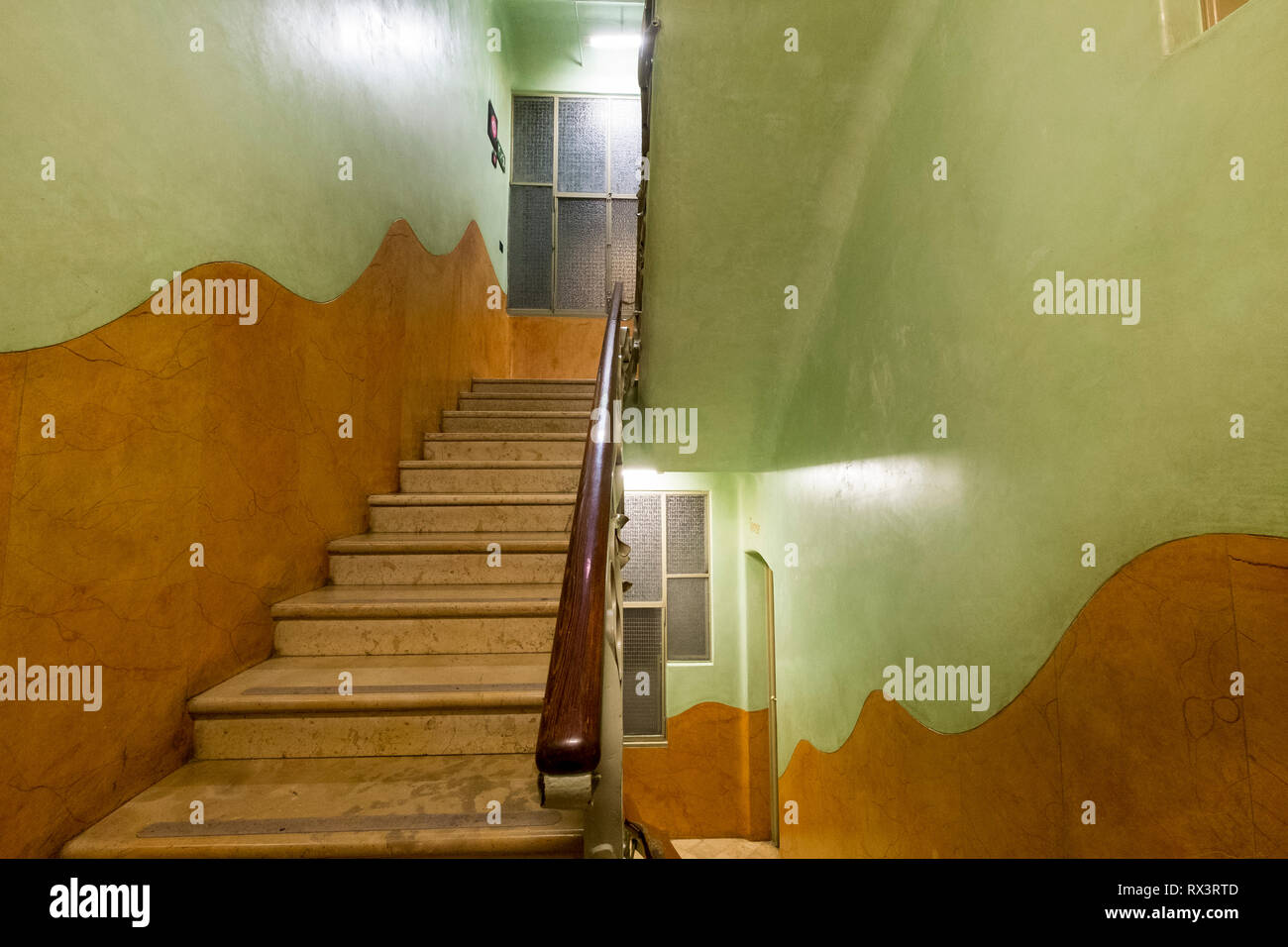 Gemalte Treppe Stockfotos Und Bilder Kaufen Alamy