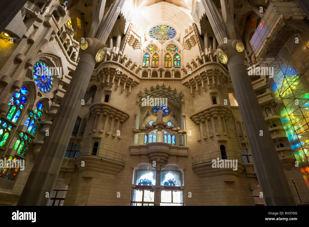Die atemberaubenden Atrium von Antonio Gaudis Sagrada Familia in Barcelona, Spanien. Stockfoto