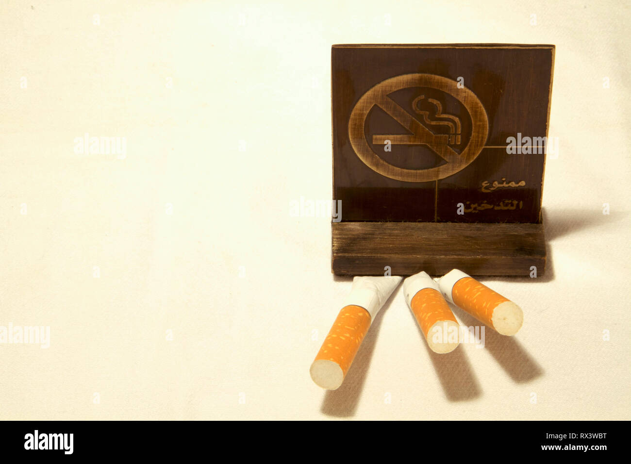 Avoid passive smoking Fotos und Bildmaterial in hoher Auflösung Alamy