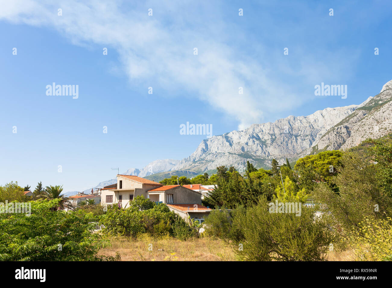 Makarska, Dalmatien, Kroatien, Europa - ein traditionelles Bauernhaus in der Riviera von Makarska. Stockfoto