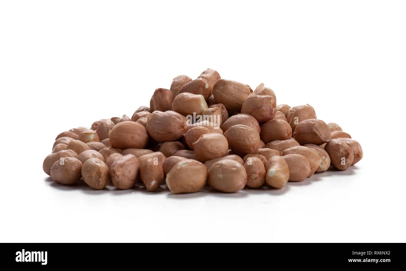 Stapel der Rohe geschälte Erdnüsse Stockfoto