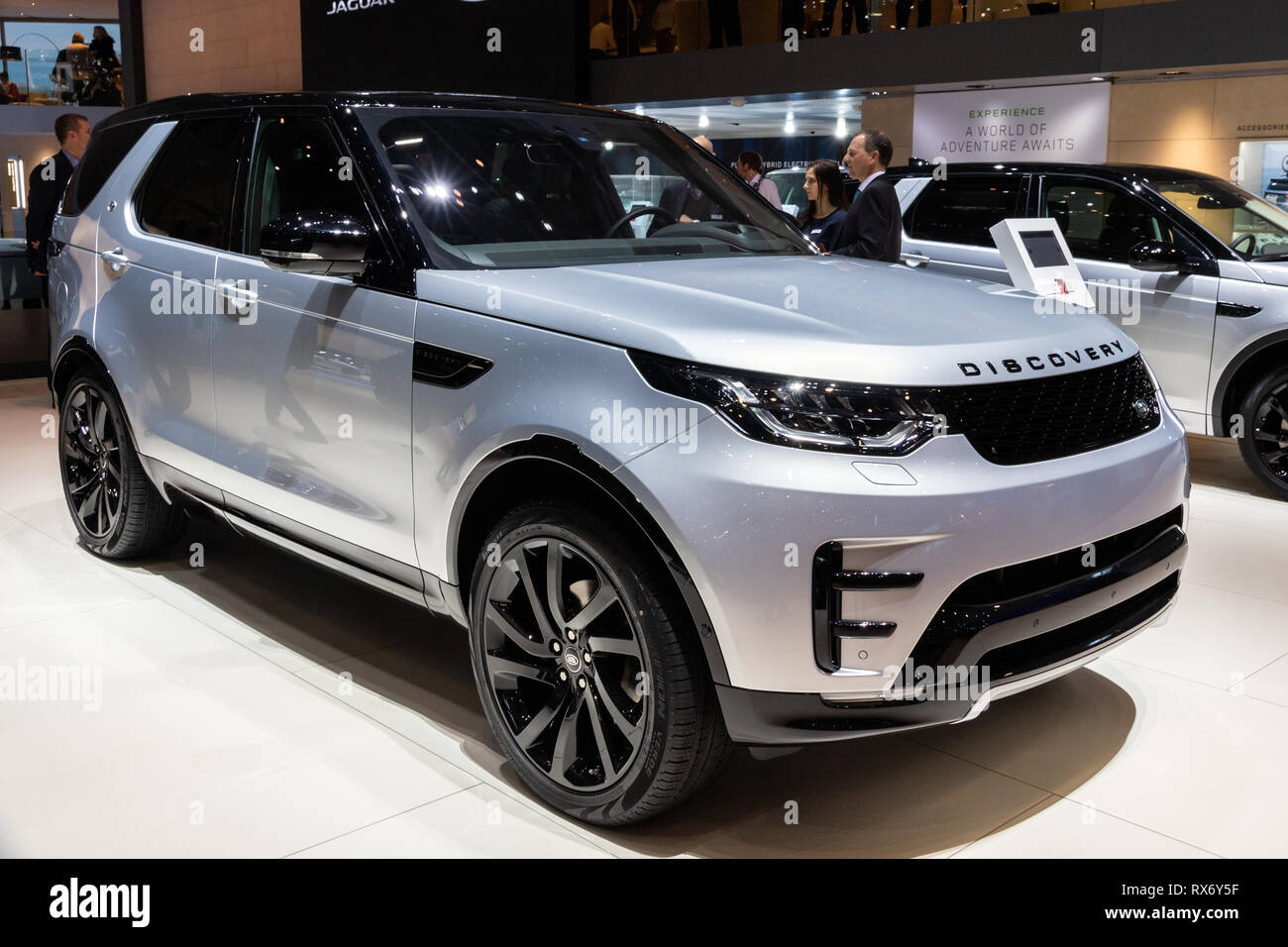 Genf, Schweiz - 6. MÄRZ 2018: Land Rover Discovery Auto auf dem 88. Internationalen Automobilsalon in Genf präsentiert. Stockfoto