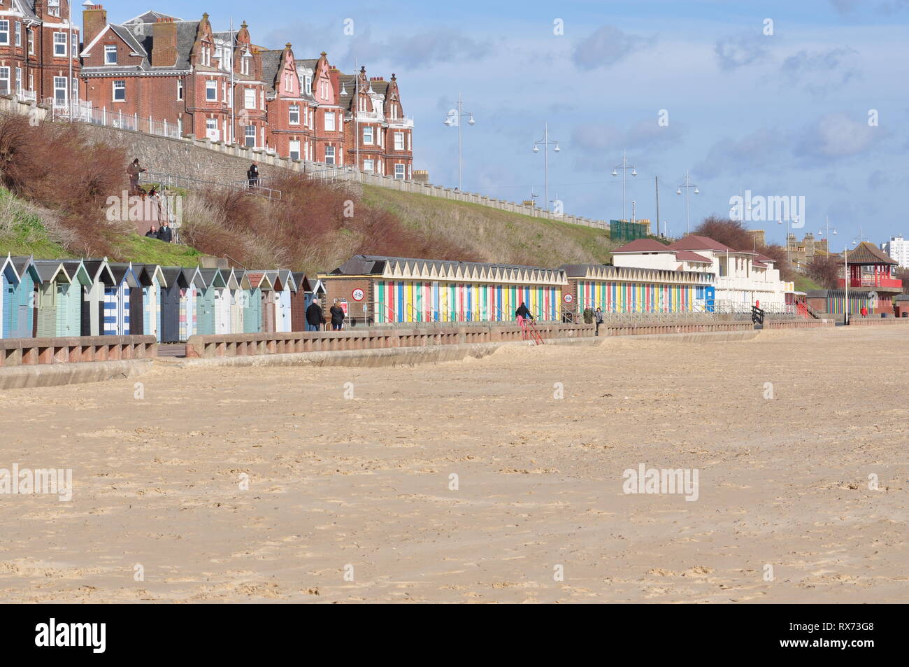 Holzhütten am South Beach Lowestoft Suffolk, England Großbritannien Stockfoto