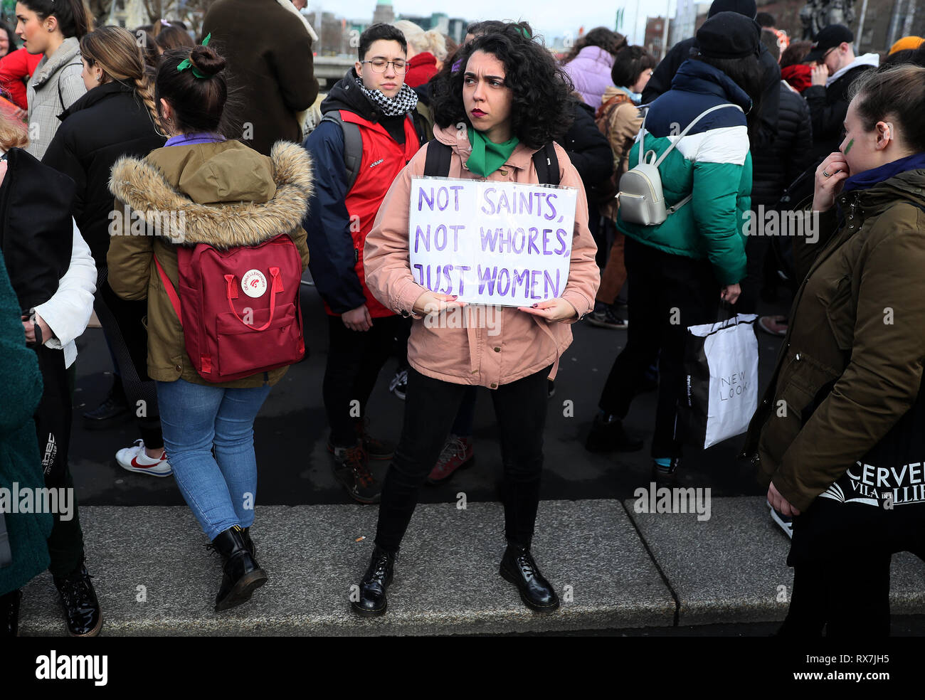 Menschen Tag Protest des Internationalen Frauen im Stadtzentrum von Dublin. Stockfoto