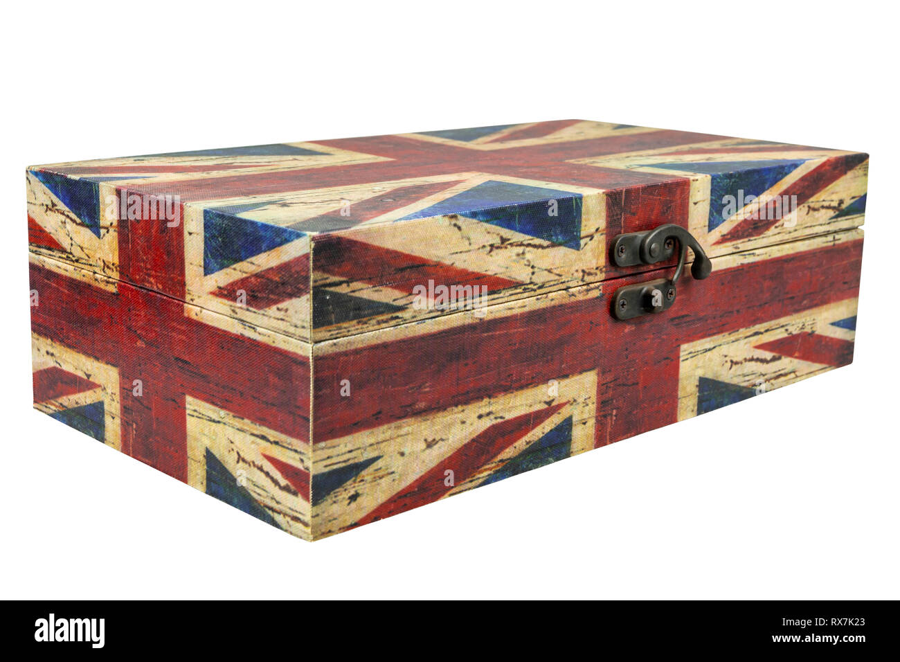 Vintage Box mit britischer Flagge isolieren auf weißem Hintergrund mit Freistellungspfaden. Stockfoto