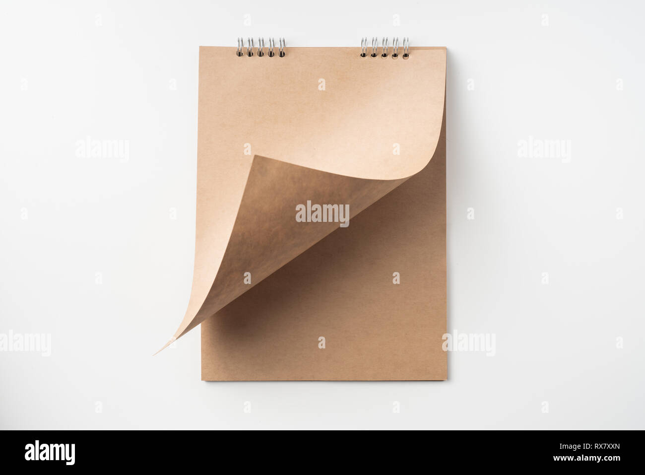 Designkonzept - Ansicht von oben bis sie kraft Seite auf weißem Hintergrund für Mockup isoliert Stockfoto