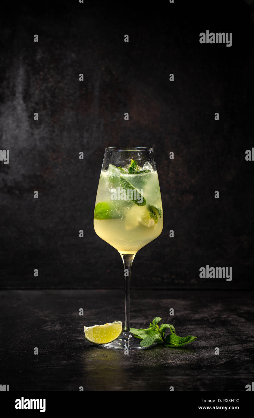 Kalter Wein Stockfotos und -bilder Kaufen - Alamy