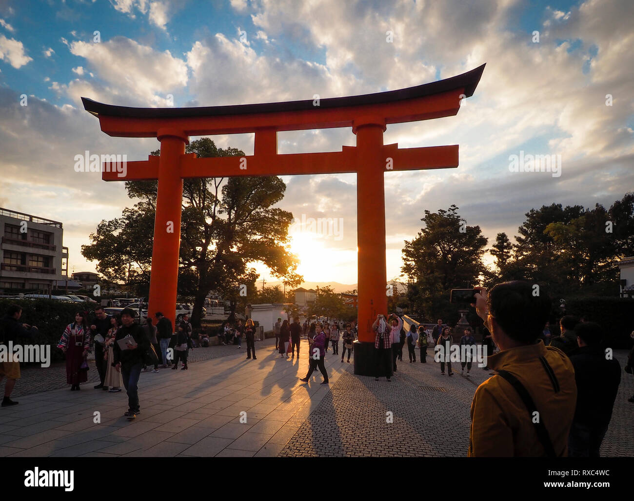Eintrag tor Fushimi Inari Taisha, ein Heiligtum im Fushimi Ward in Kyoto, Japan. Stockfoto