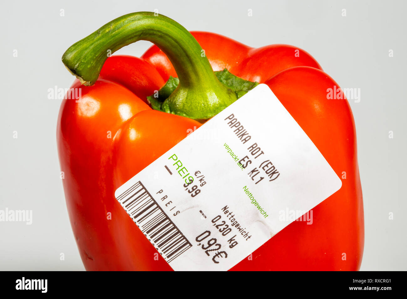 Gemüse mit Preis, ohne individuelle Verpackung, Supermarkt aus dem Gemüse, Stockfoto