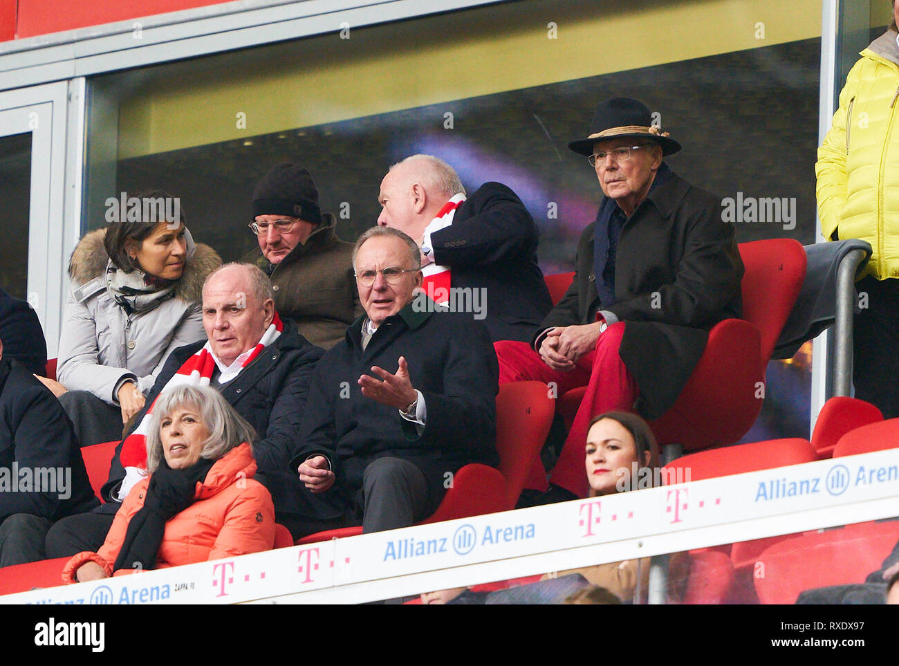 München, Deutschland. 09 Mär, 2019. Karl-Heinz Rummenigge (CEO, Vorstandsvorsitzender FCB AG), Präsident und Vorsitzender Uli Hoeness (FCB), Franz Beckenbauer mit Hut (ex-FCB-Präsident, Kapitän der Ehre FCB) Walter MENNEKES, Unternehmer, Vizepräsident des FC Bayern, FC BAYERN MÜNCHEN - VFL Wolfsburg 6-0 - DFL-Bestimmungen verbieten die Verwendung von Fotografien als BILDSEQUENZEN und/oder quasi-VIDEO - 1. Deutsche Fussball Liga, München, März 09, 2019 Saison 2018/2019, Spieltag 25, FCB, München, Quelle: Peter Schatz/Alamy leben Nachrichten Stockfoto