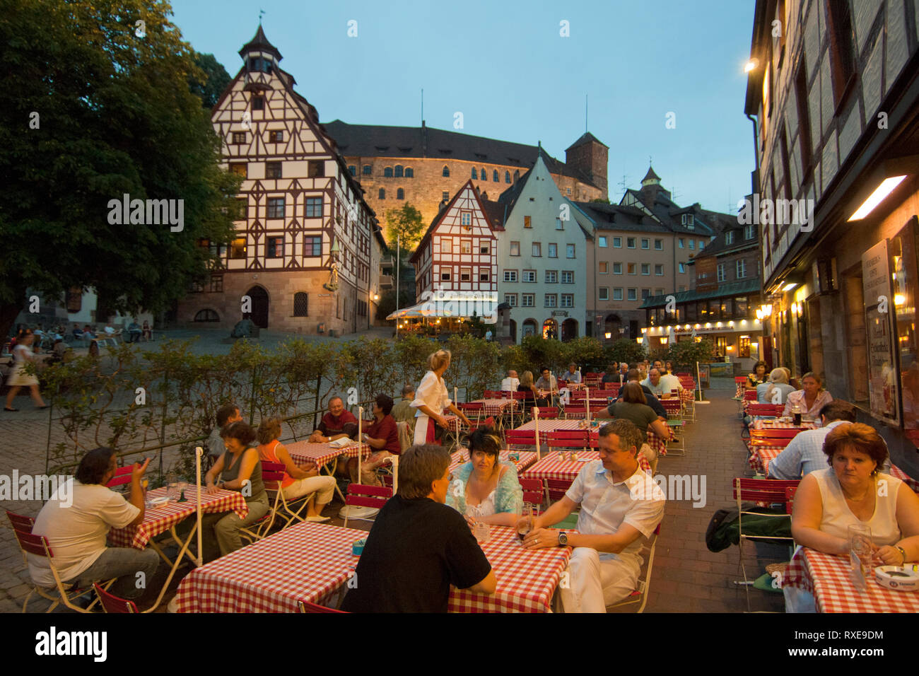 Platz am tiergartnertor Fotos und Bildmaterial in hoher Auflösung Alamy