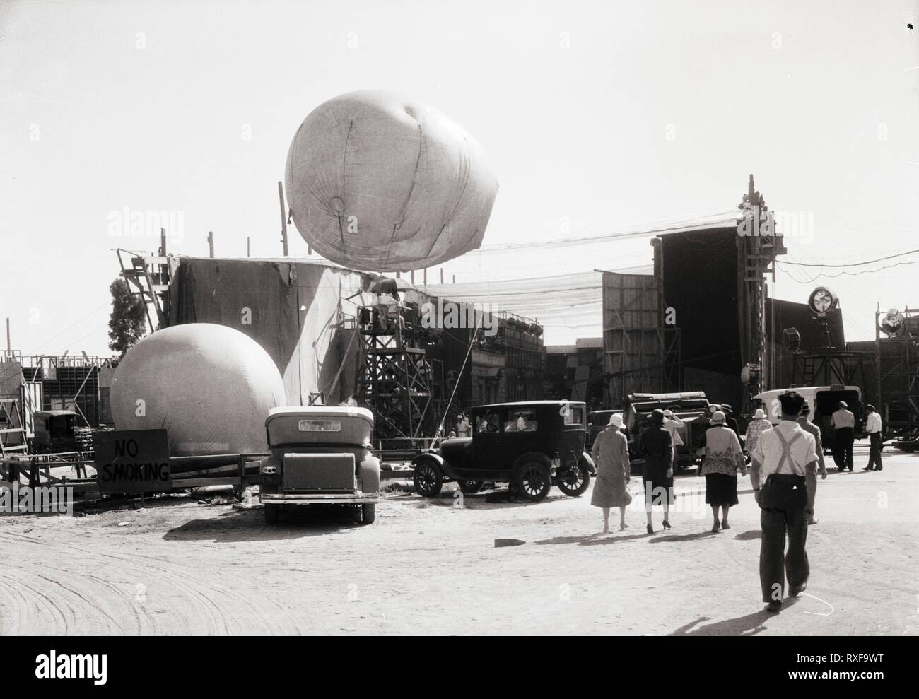 Hollywood auf der Bühne während der Dreharbeiten von City Scene, 1931 Stockfoto